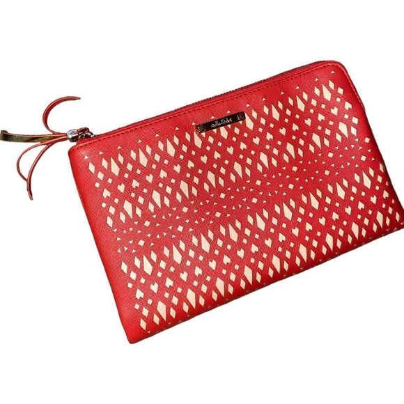 Beautiful Stella & Dot - Laser cut Coral pink & beige zip & snap bifold clutch - Picture 1 of 6